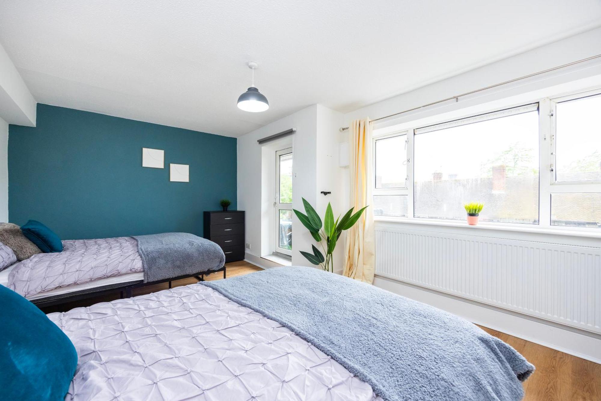 Excel O2 Stunning Large 3 Bedroom Apartment With Balcony London Exterior photo